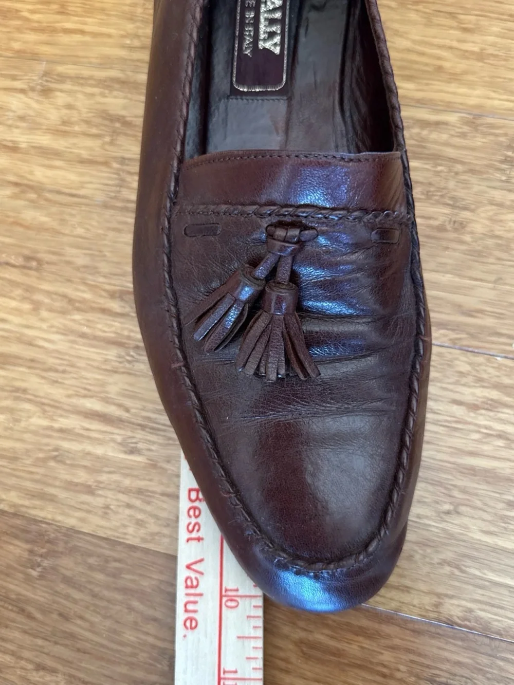 Vintage Bally made in Italy Men’s Brown Leather Tassel Loafers size 8